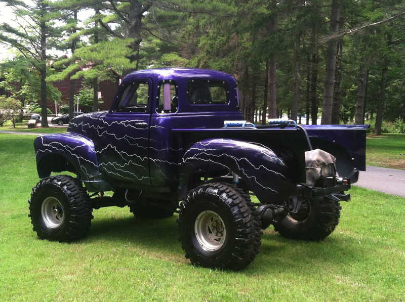 Illustration for article titled Go Muddin' With This Craigslist Monster Truck